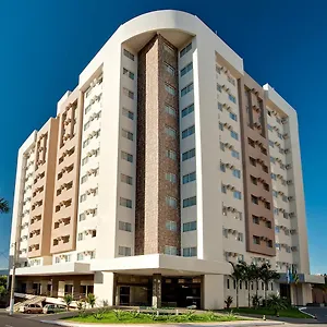 Apartamento Via Caldas Suítes Le Jardin, Caldas Novas