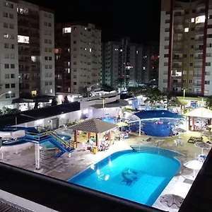 Apartamento Privê Thermas 01 - Ar Split Nos 2 Quartos, Ventilador Na Sala, Purificador Soft Gelada Natural, Caldas Novas